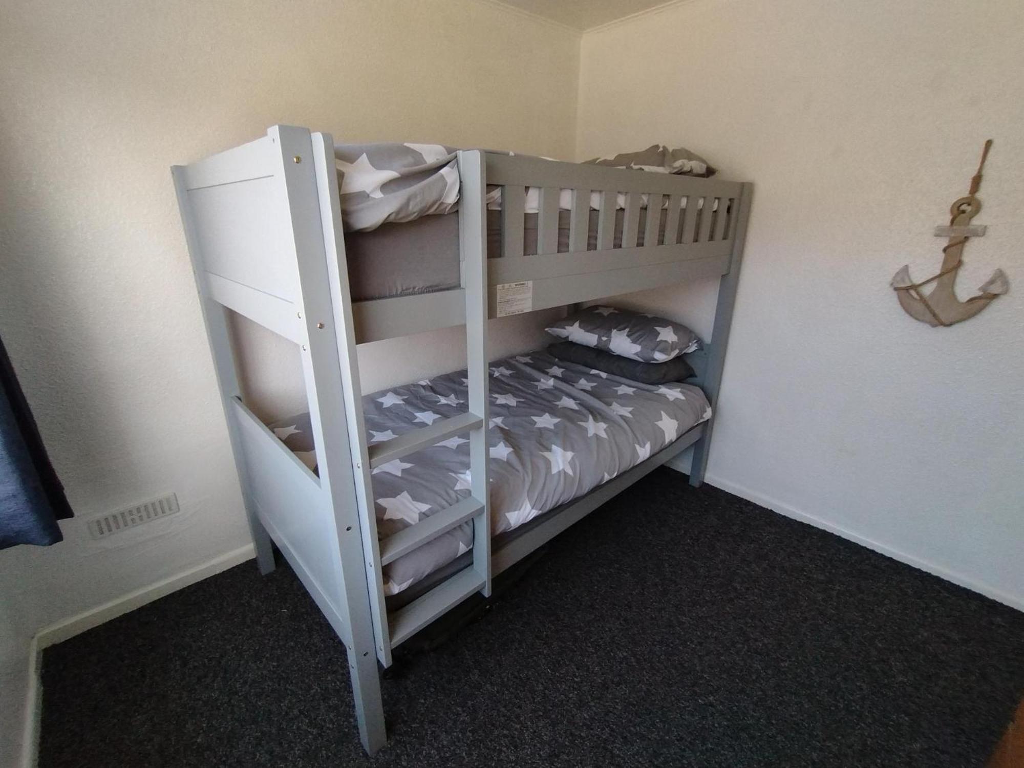 19 Seadell Apartment