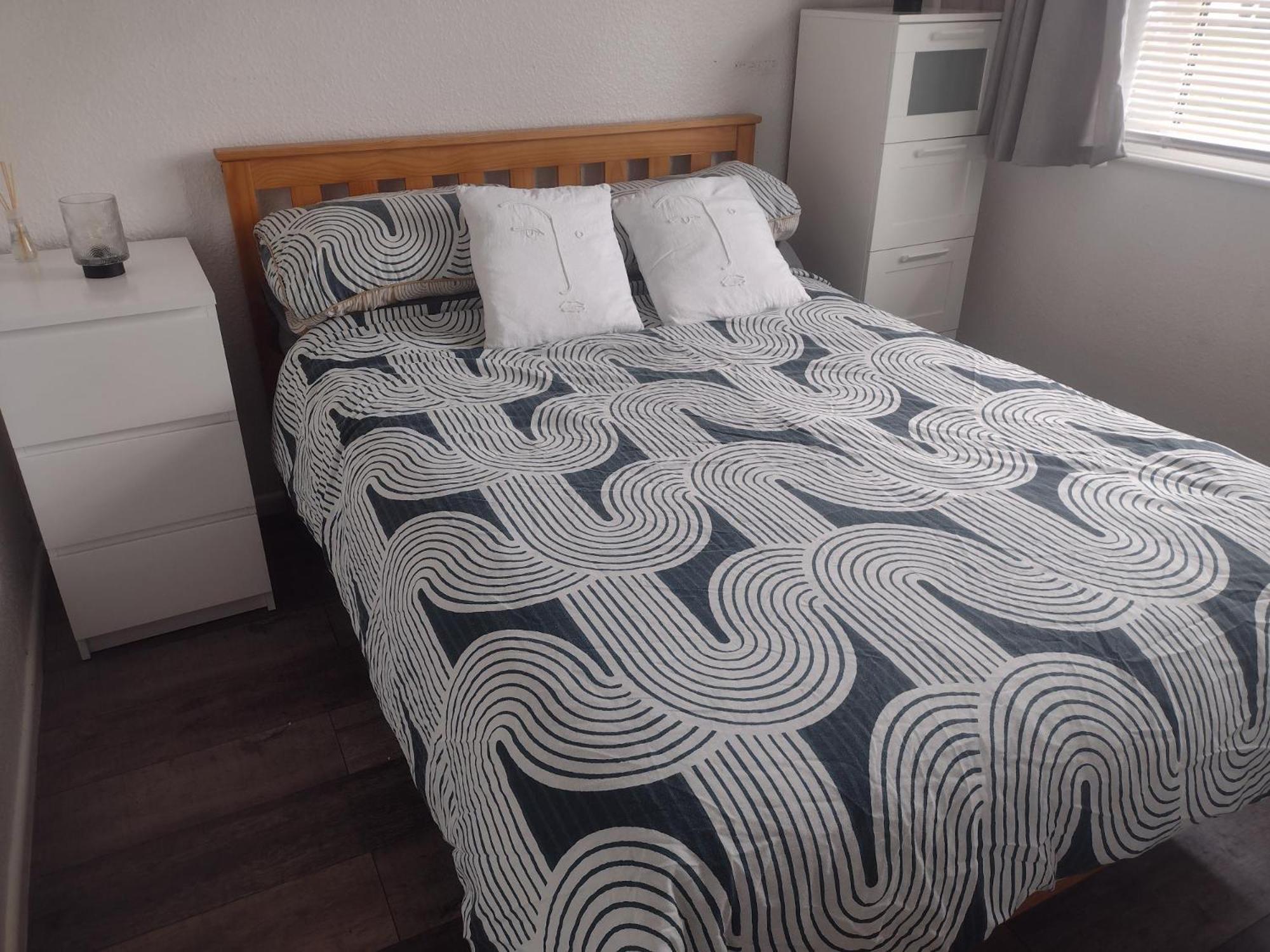 19 Seadell Apartment *